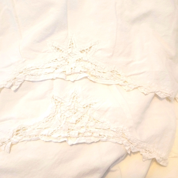 White Full Size Battenberg Lace Dust Ruffle - Picture 2 of 6